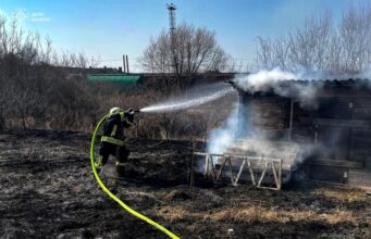 На Волині діти гралися сірниками і підпалили господарську споруду На-Волині-діти-гралися-сірниками-і-підпалили-господарську-споруду