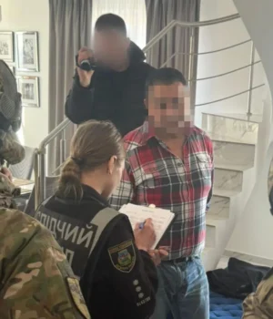 На Київщині викрили чоловіка, який замовив убивство тещі