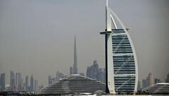 У Дубаї затримали британця за зйомку ракетних атак У-Дубаї-почали-затримувати-за-зйомки-ракетних-атак.-Як-це-пояснюють-там