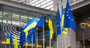 Депутати Європарламенту засудили дії Угорщини щодо українських інкасаторів Низка-депутатів-Європарламенту-засудила-дії-Угорщини-щодо-затримання-українських-інкасаторів.-Офіційний-Київ-відреагував