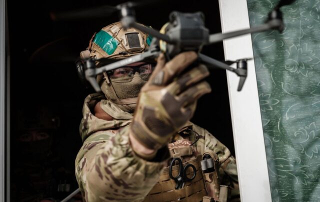 Удар по складу боєприпасів російських військ у Донецькій області: нові дані про наслідки ЗСУ знищили техніку РФ, евакуйовану зі складу на Донбасі