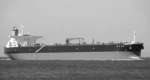 Путін розширює свій “тіньовий флот”: розвідка попереджає про загрозу для Європи Путін-розширює-свій-“тіньовий-флот”:-розвідка-попереджає-про-загрозу-для-Європи