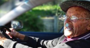 В Україні хочуть змінити правила для водіїв 65+ В-Україні-хочуть-змінити-правила-для-водіїв-65+
