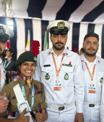 США знищили іранський фрегат, що створює тиск на прем’єра Індії Удар-США-по-іранському-кораблю-поставив-прем’єра-Індії-під-тиск