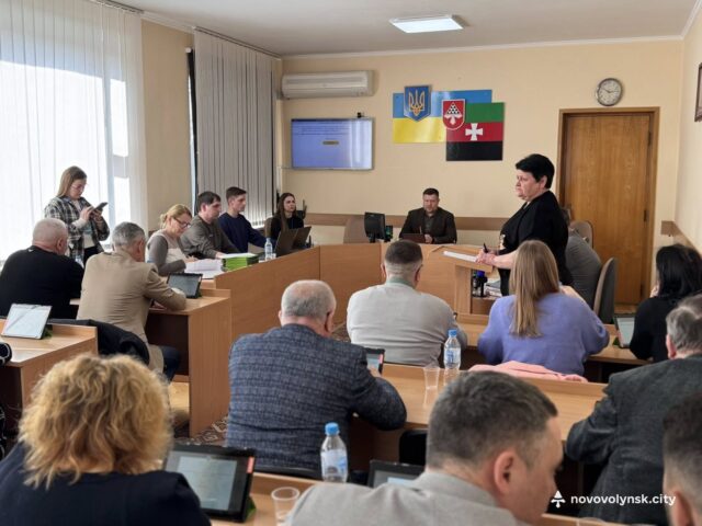 Нововолинська міська рада ухвалила важливі рішення на позачерговій сесії Відбулася-позачергова-сесія-Нововолинської-міської-ради:-основні-рішення