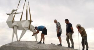 Скульптура «Оригамі-оленя» представлятиме Україну на Венеційській бієнале «Олень»-втратив-дім,-як-мільйони-українців-–-Жанна-Кадирова-про-скульптуру,-яка-представить-Україну-на.