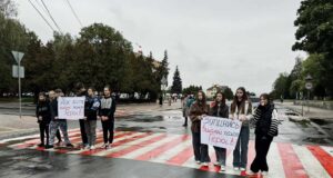 Загальнонаціональна хвилина мовчання: Нововолинськ вшановує пам’ять загиблих Закликаємо-мешканців-та-гостей-Нововолинської-громади-долучатися-до-загальнонаціональної-хвилини-мовчання.