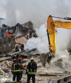 «Путіна-можна-змусити-припинити-вбивства»-Як-Близький-Схід-поставив-переговори-про-мир-в-Україні-–.