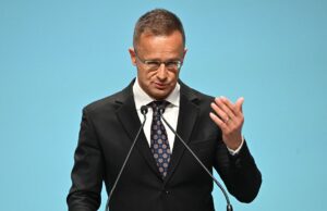 Угорщина відкидає тиск країн Балтії в енергетичних питаннях Сіярто звинуватив країни Балтії в тому, що вони “грають під дудку Зеленського”