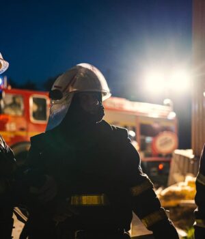 Комбінований удар по Київщині: пошкоджені гуртожиток, будинки, є жертви