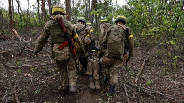 Тисячі зниклих безвісти: як триває пошук загиблих на фронті України «Поверніть-мені-ім’я-Як-забирають-тіла-з-поля-бою,-ідентифікують-і-віддають-рідним?-Розповідь-з.