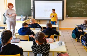 Учні шести ліцеїв на Волині навчатимуться 12, а не 11 років Учні-шести-ліцеїв-на-Волині-навчатимуться-12,-а-не-11-років