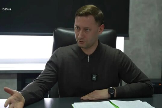 Родина заступника керівника БЕБ на Волині володіє елітним автопарком та нерухомістю Родина-заступника-керівника-БЕБ-на-Волині-володіє-елітним-автопарком-та-нерухомістю