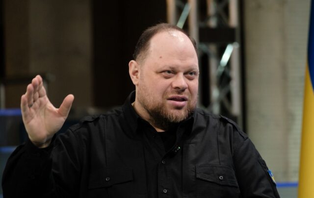 Спікер Верховної Ради закликає до обережності у висловлюваннях про депутатів Стефанчук закликав утриматися від заяв про нардепів, які б шкодили репутації Ради