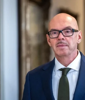 Чехія-виступила-проти-участі-росії-у-Венеціанському-бієнале