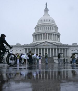 Уряд-США-захищає-тимчасове-послаблення-санкцій-щодо-нафти-РФ-на-тлі-критики-у-Конгресі