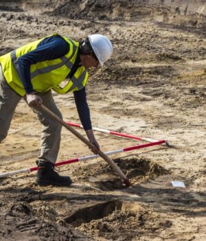 У-Китаї-будівельники-випадково-натрапили-на-рештки-величезної-істоти-довжиною-28-метрів