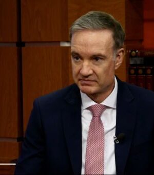 Американський-дипломат-закликав-Україну-обережно-ставитися-до гарантій-безпеки-від-США