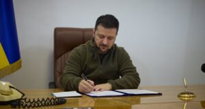 Іранські компанії, ВПК Росії та паралімпійці – учасники війни: Зеленський підписав укази про санкції Іранські-компанії,-ВПК-Росії-та-паралімпійці-–-учасники-війни:-Зеленський-підписав-укази-про-санкції