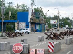 Атака дрона на Чернігівщині: один загиблий та кілька поранених Росіяни завдали удару по блокпосту під Черніговом: загинув військовий, поранено поліцейського