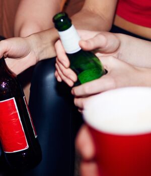 Неповнолітній-пиячив-у-сані-біля-Луцька-з-друзями,-а-поліції-повідомив,-що-його-побили Неповнолітній-пиячив-у-сані-біля-Луцька-з-друзями,-а-поліції-повідомив,-що-його-побили