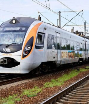 intersiti___poyizd_facebook_com_ukrzaliznytsia__a7c96c5d3913758f2c16fc6fce7c62e4_1300x820.jpg Частину поїздів скасовано: “Укрзалізниця” попередила про зміни на 16-17 березня