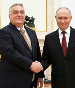 Радіо-Свобода-weekly:-Ющенко-і-Орбан-обмінялися-оцінками-Росії