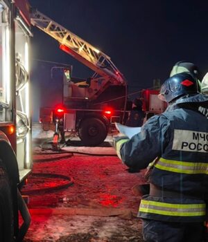 mchs_vk_com_mchs_0e6b4024525f0283698b589dd8d9072b_1300x820.jpg Паливний удар по тилу РФ: у Краснодарському краї вибухнула нафтобаза, яка годувала фронт