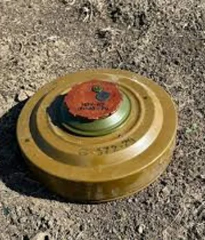 За-лютий-на-мінних-загородженнях-ліквідовано-майже-700-окупантів-–-Генштаб