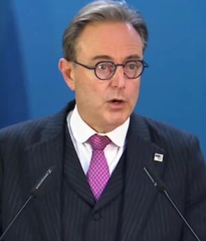 Прем’єра-Бельгії-розкритикували-в-ЄС-за-пропозицію-укласти-з-РФ-угоду,-–-the-guardian Прем’єра-Бельгії-розкритикували-в-ЄС-за-пропозицію-укласти-з-РФ-угоду,-–-the-guardian