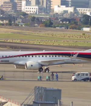 Японський-літак-вартістю-$9-млрд-так-і-не-перевіз-жодного-пасажира