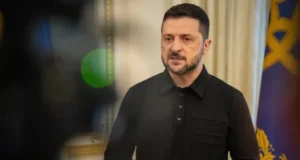 Зеленський анонсував додаткові соцвиплати у квітні Зеленський анонсував додаткові соцвиплати у квітні