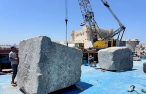Чудо світу повертається: з моря підняли гігантські блоки Александрійського маяка Чудо-світу-повертається:-з моря-підняли-гігантські-блоки-Александрійського-маяка