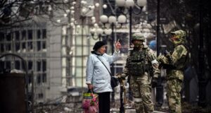 Росія планує переселення росіян на окуповані території України до 2045 року Завезуть 114 тисяч росіян: окупанти розкрили план колонізації півдня та сходу України