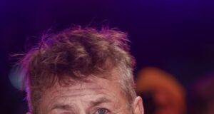 Шон Пенн отримав символічний “Оскар” в Україні — його зробили після атаки РФ Шон-Пенн-отримав-символічний-“Оскар”-в-Україні-—-його-зробили-після-атаки-РФ