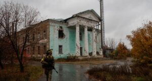 Російські війська намагаються захопити Лиман, але їхній наступ сповільнився Герасимов-почав-«захоплювати»-Лиман:-насправді-армія-РФ-до-нього-навіть-не-дійшла