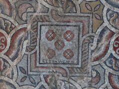 У Туреччині знайшли 1500-річну жартівливу мозаїку У-Туреччині-знайшли-1500-річну-жартівливу-мозаїку