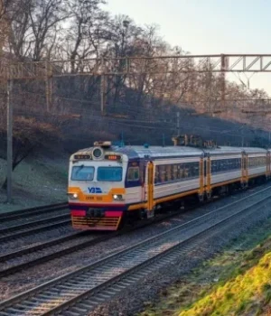 На Сумщині через бойові дії призупиняють частину приміських поїздів