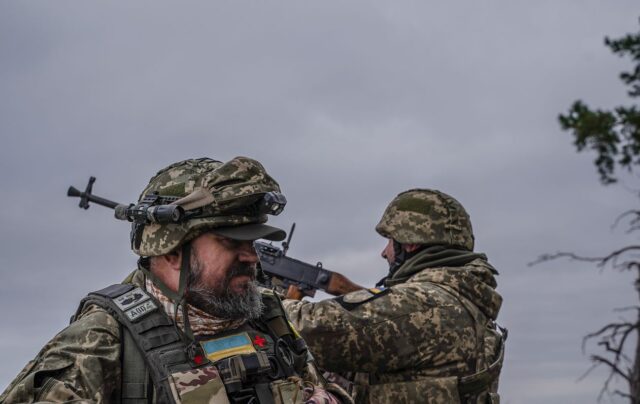 Нова повітряна атака Росії на Україну: 147 дронів у небі “Шахеди” летіли з шести напрямків, є “прильоти”: як ППО відбила нічний удар РФ