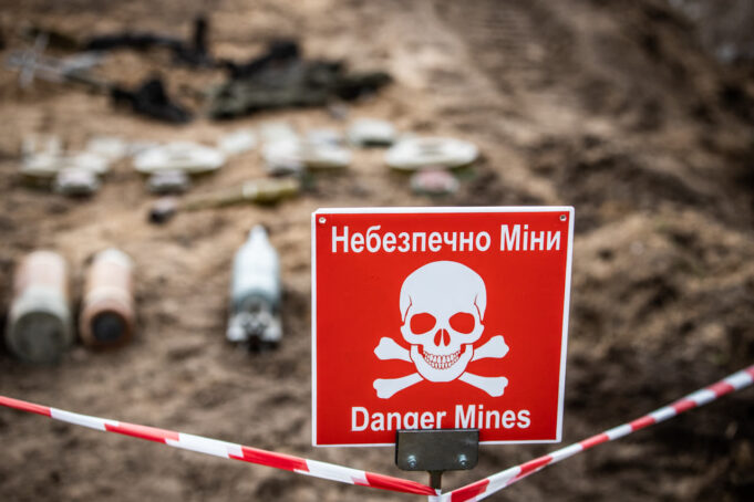 Зростання ризику виявлення мін: заклик до обережності від нововолинської влади Центр-протимінної-діяльності-інформує-як-діяти-при-виявленні-вибухонебезпечних-предметів