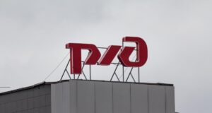 Стався обвал перевезень: російська залізниця звільнить тисячі працівників Стався-обвал-перевезень:-російська-залізниця-звільнить-тисячі-працівників