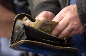 Українці витрачають до 84% бюджету на базові потреби, – дослідження Українці-витрачають-до-84%-бюджету-на-базові-потреби,-–-дослідження