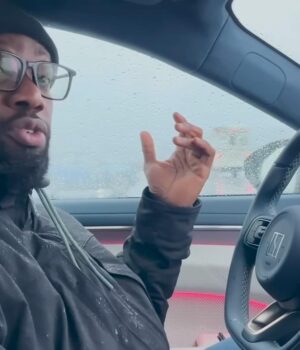 Американець-протестував-дешеві-китайські-автомобілі-й-зрозумів,-чому-їх-не-пускають-до-США