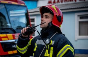 В Києві зафіксовано падіння уламків дрону: без жертв та пожеж Вечірня тривога в Києві: в одному з районів впали уламки дрона