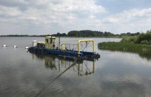 Дозвіл видобувати сапропель на волинському озері продали за 5 мільйонів гривень Дозвіл-видобувати-сапропель-на-волинському-озері-продали-за-5-мільйонів-гривень