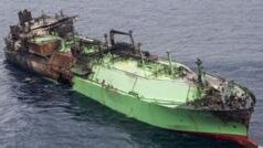 Плавуча загроза: танкер Arctic Metagaz дрейфує в Середземному морі Плавуча-бомба-у-Середземному-морі:-підбитий-російський-танкер-може-вибухнути-будь-якої-миті