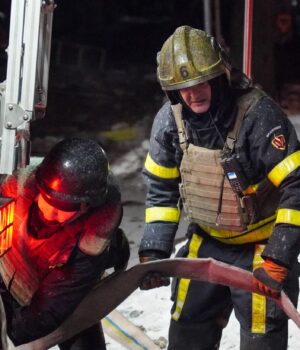 Одесу масовано атакували дрони РФ: пошкоджено висотку та нежитлову будівлю