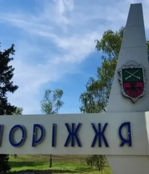 Російська-атака-на-інфраструктуру-Запоріжжя-спричинила-перебої-зі-світлом,-є-поранений