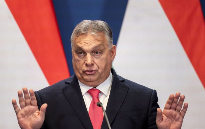 Угорщина блокує кредит у 90 мільярдів євро для України, викликаючи критику з боку ЄС Розлютив лідерів ЄС. Орбана очікує “блокада” через рішення щодо України