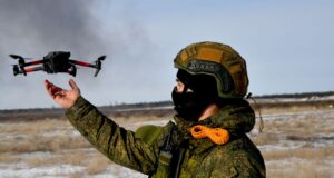 Російські війська змінюють тактику дронів через обмеження Starlink Росіяни шукають альтернативу Starlink: ISW розкрив нову тактику окупантів з дронами